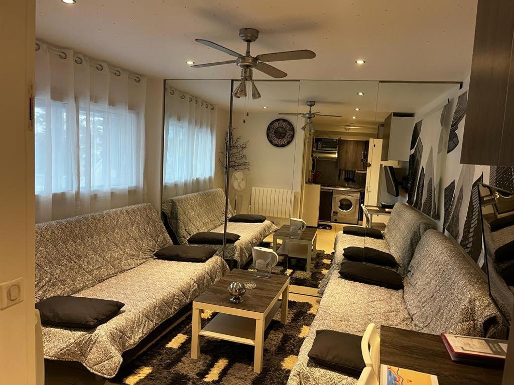 Studio A 2 Pas De La Plage Villeneuve-Loubet Esterno foto