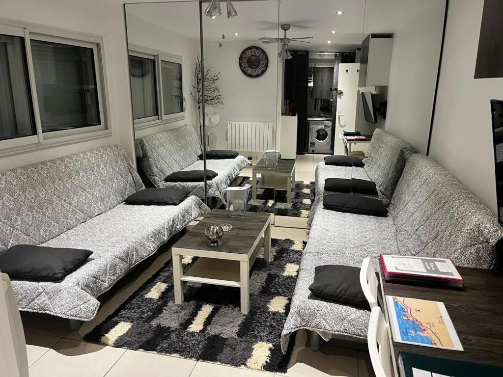 Studio A 2 Pas De La Plage Villeneuve-Loubet Esterno foto