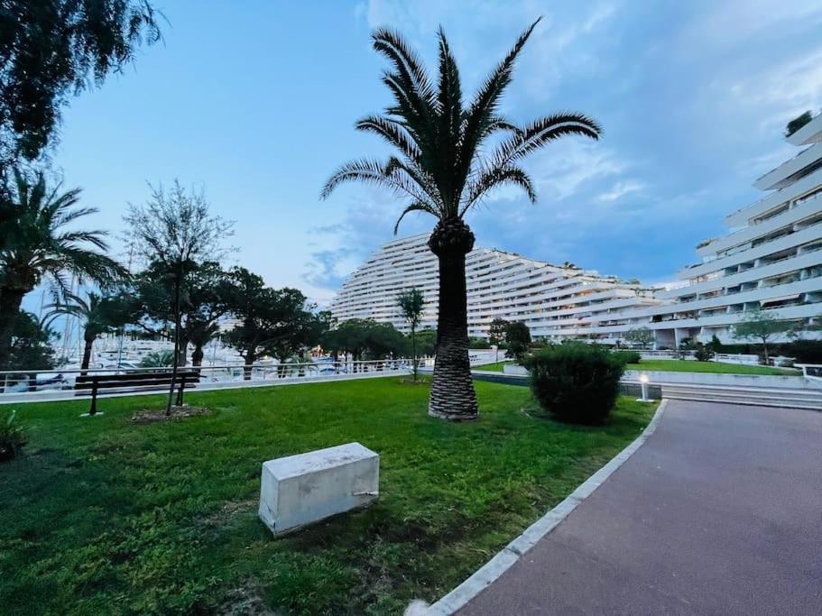 Studio A 2 Pas De La Plage Villeneuve-Loubet Esterno foto